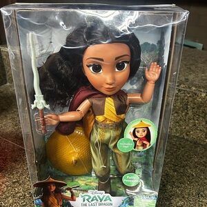 Disney Raya and the last dragon Raya Warrior Doll